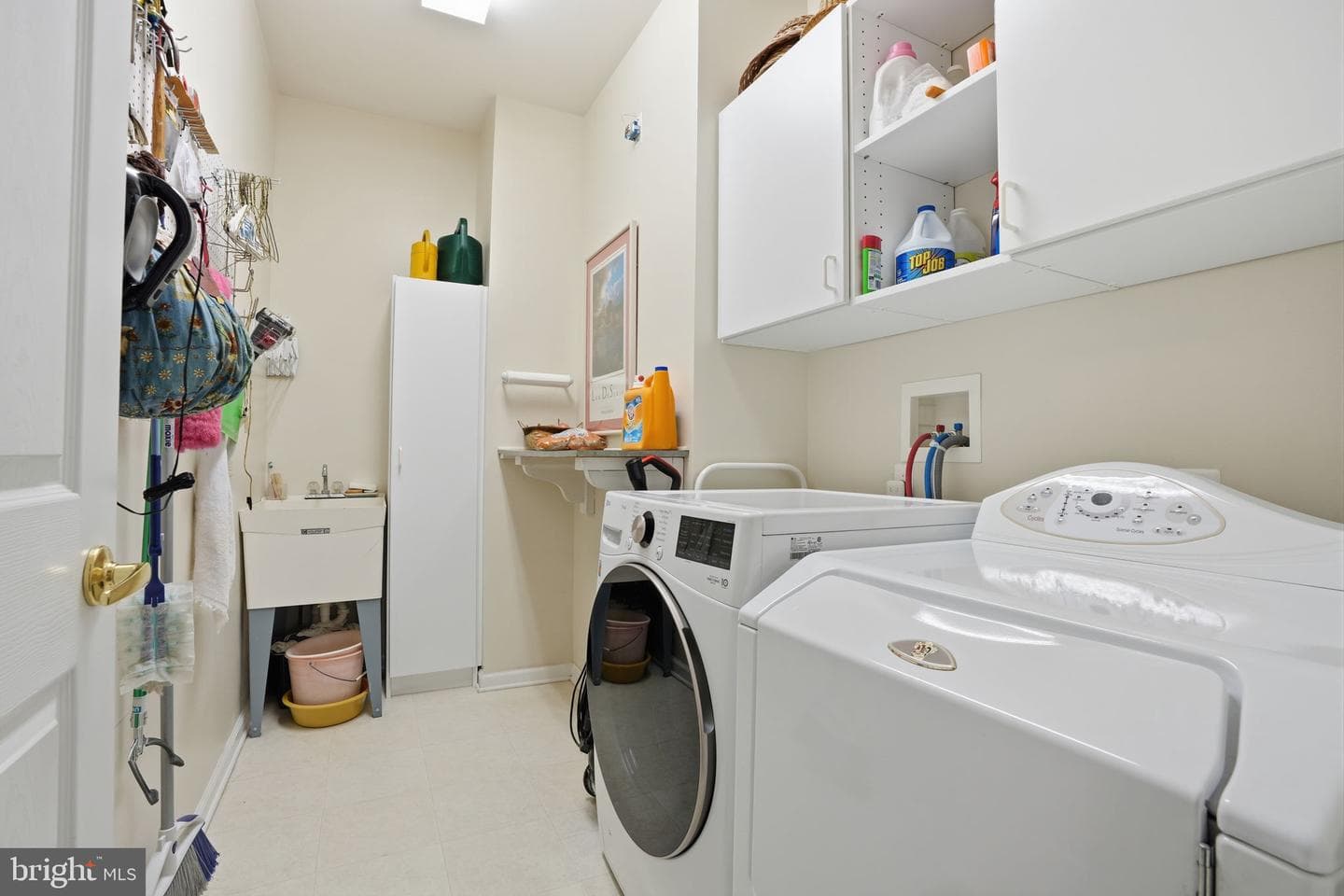 201 Canterbury Court #31 photo 19