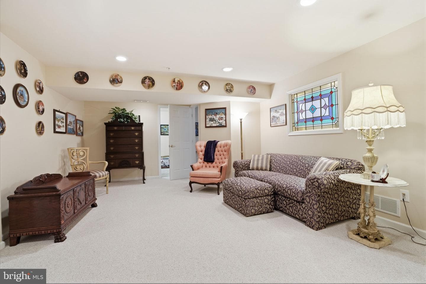 201 Canterbury Court #31 photo 30
