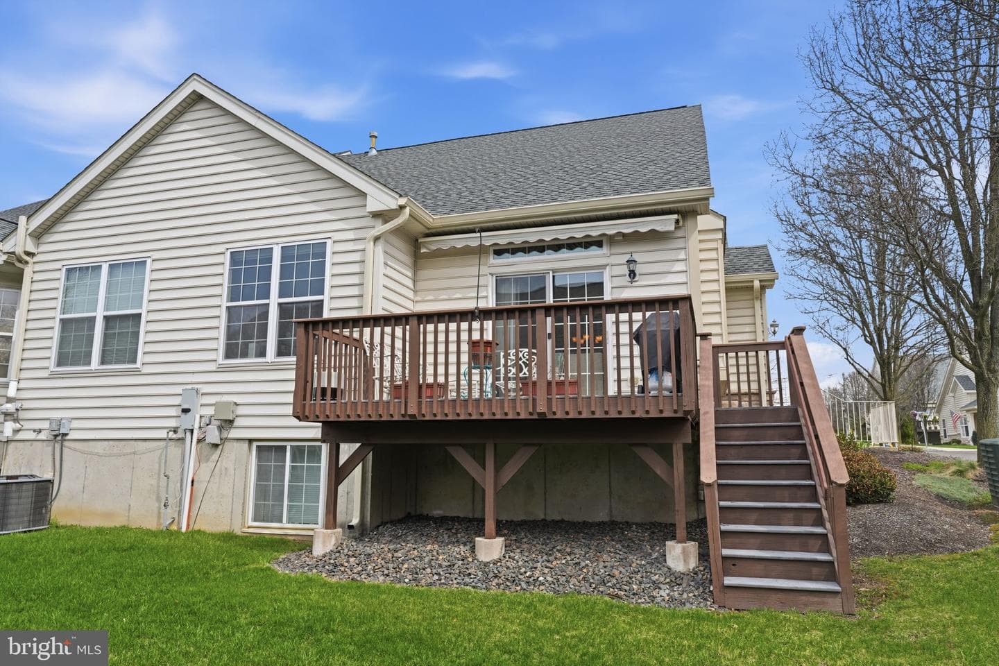 201 Canterbury Court #31 photo 5