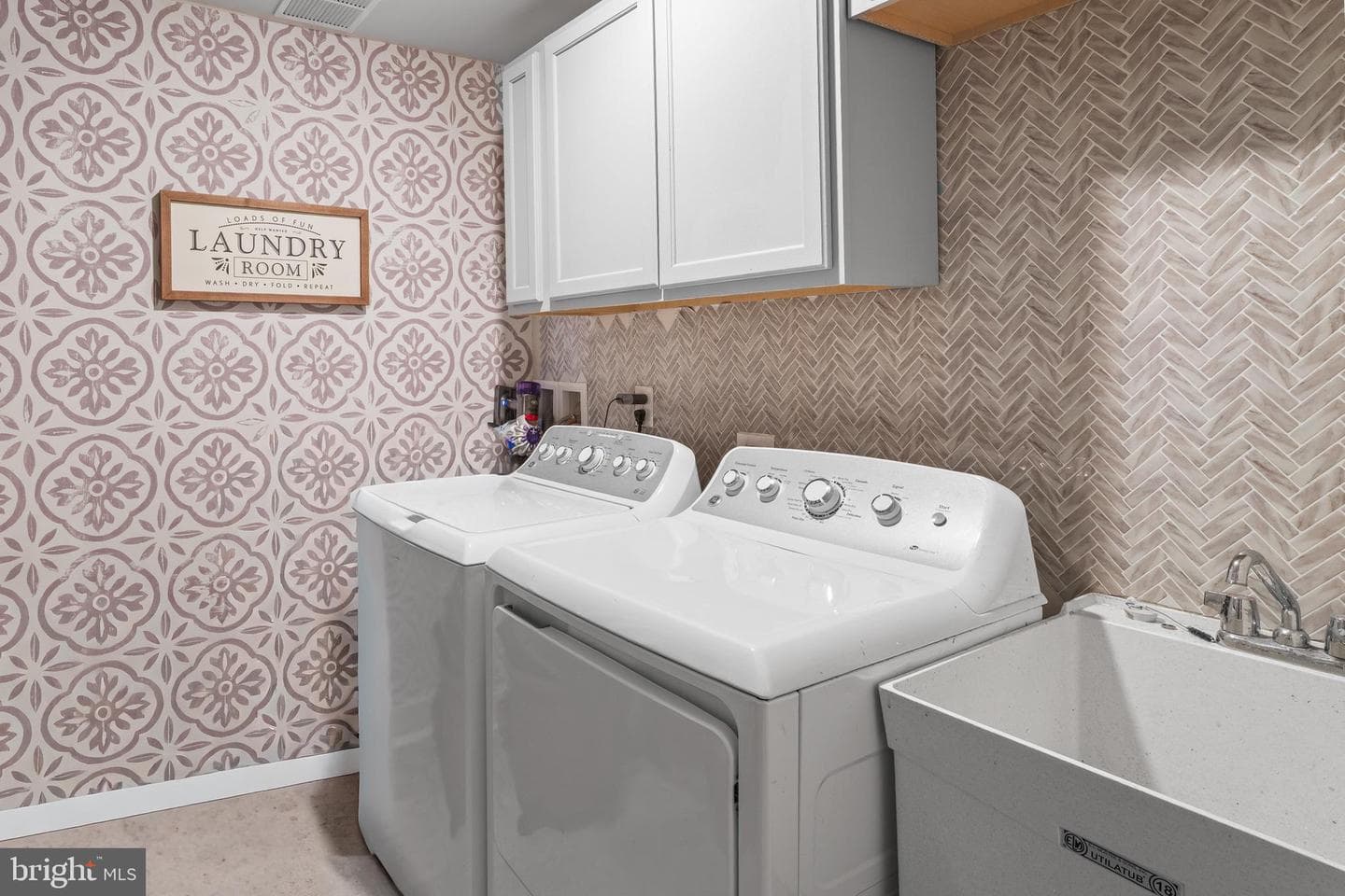 146 Park Place photo 32