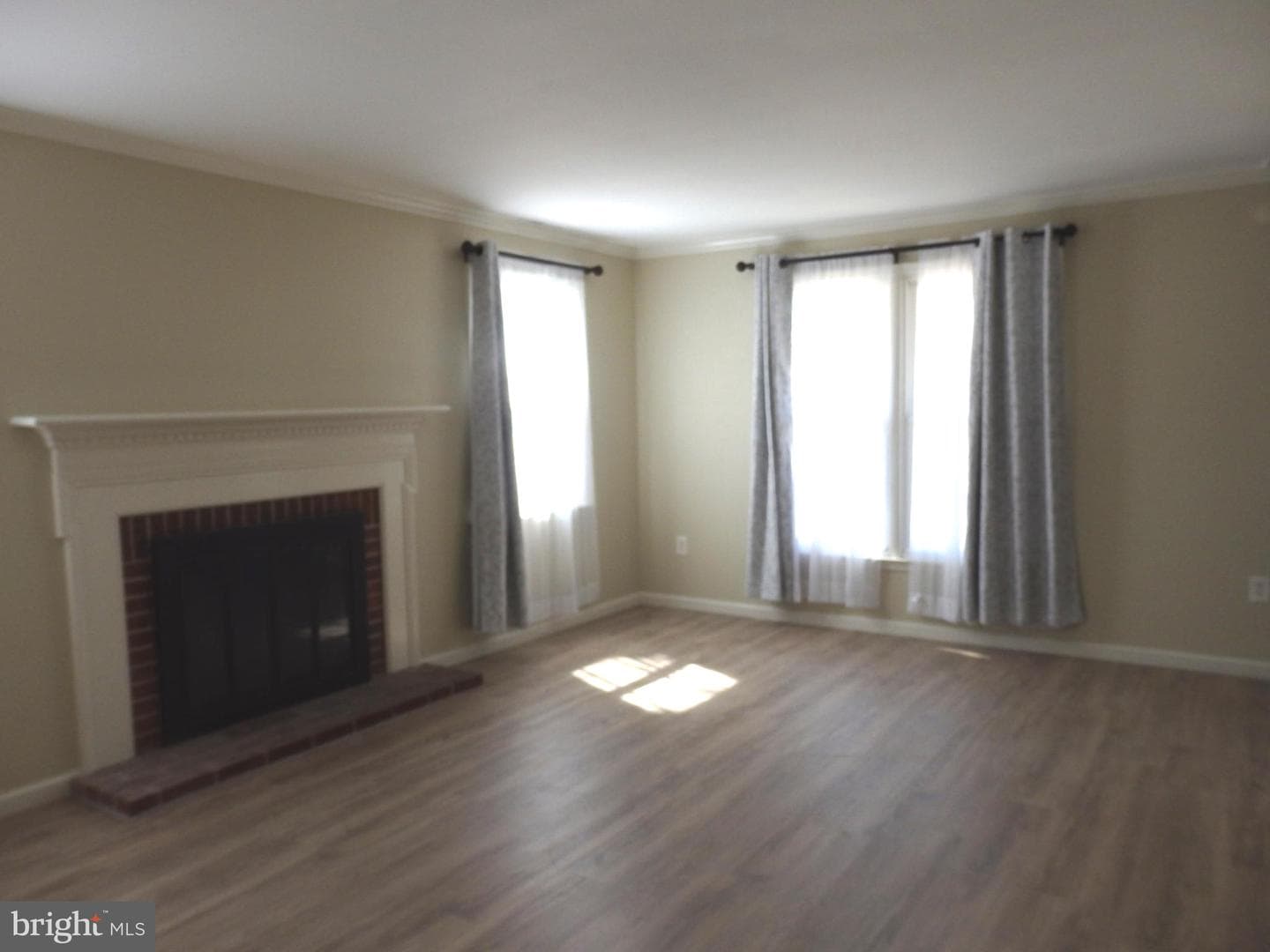 201 Lancaster Court photo 5
