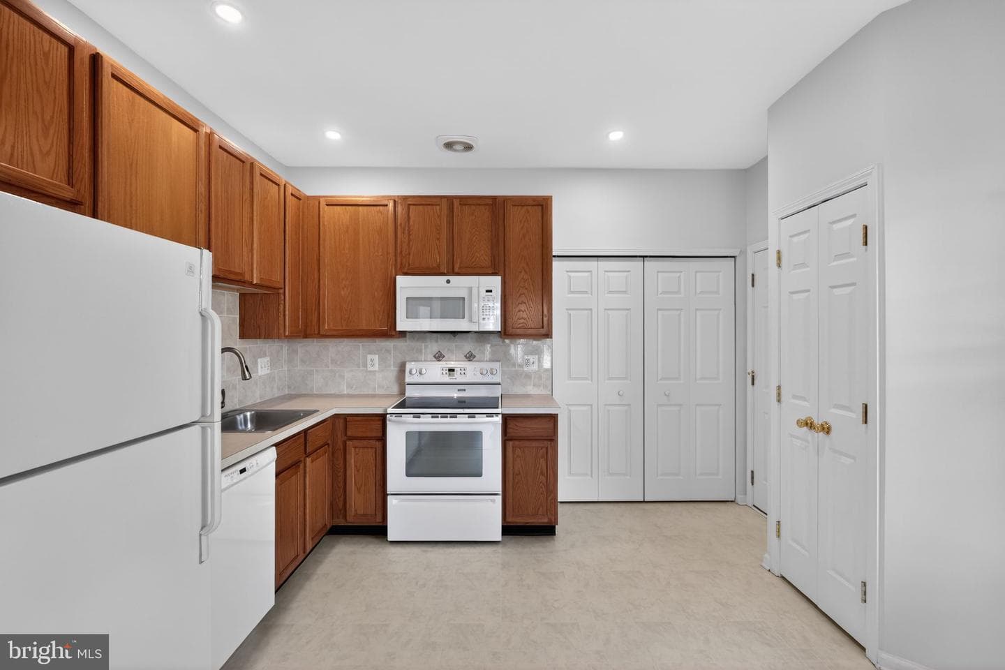 56 Liberty Drive photo 11
