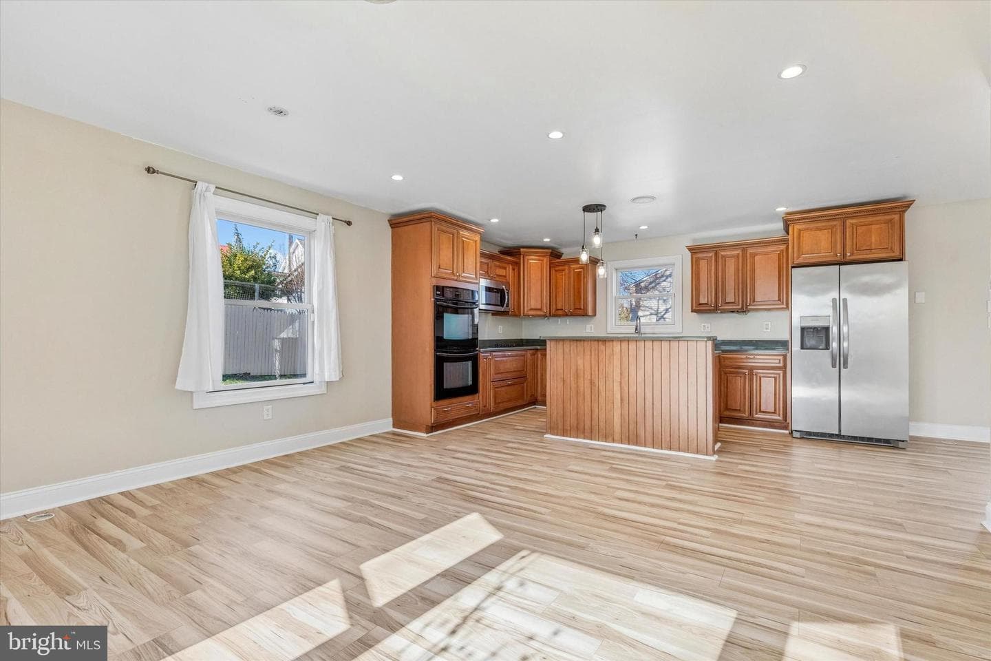 4358 Spruce Avenue photo 10