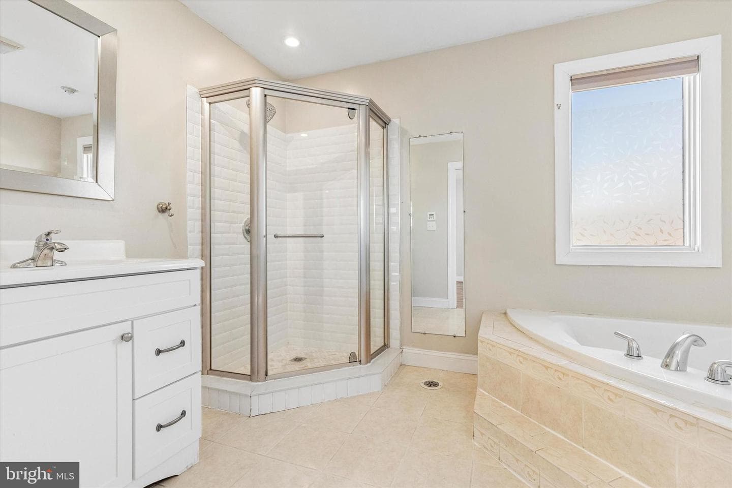4358 Spruce Avenue photo 18