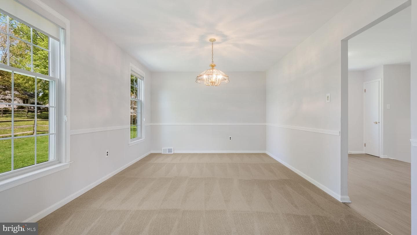 49 Surrey Drive photo 12