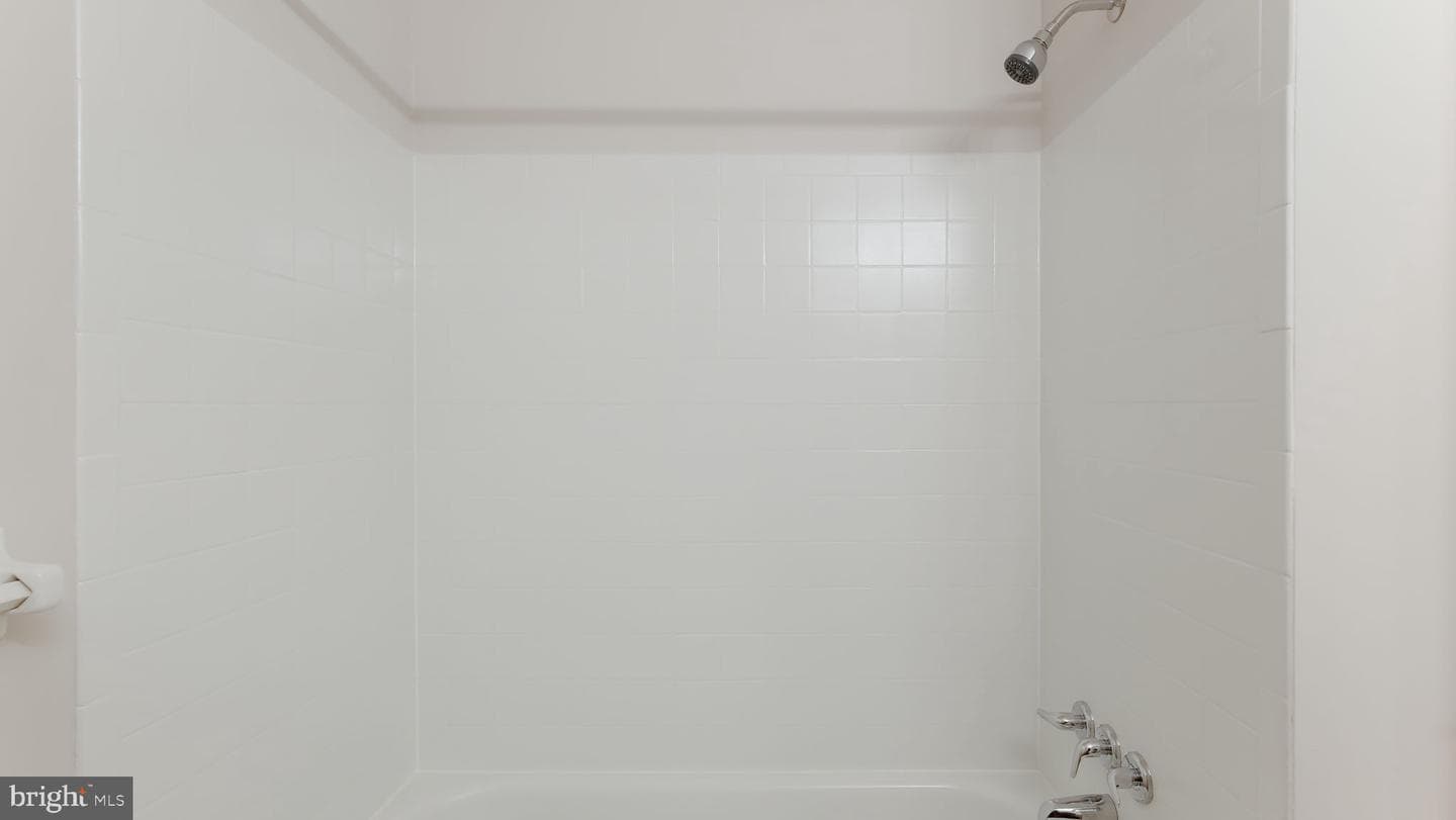 49 Surrey Drive photo 18