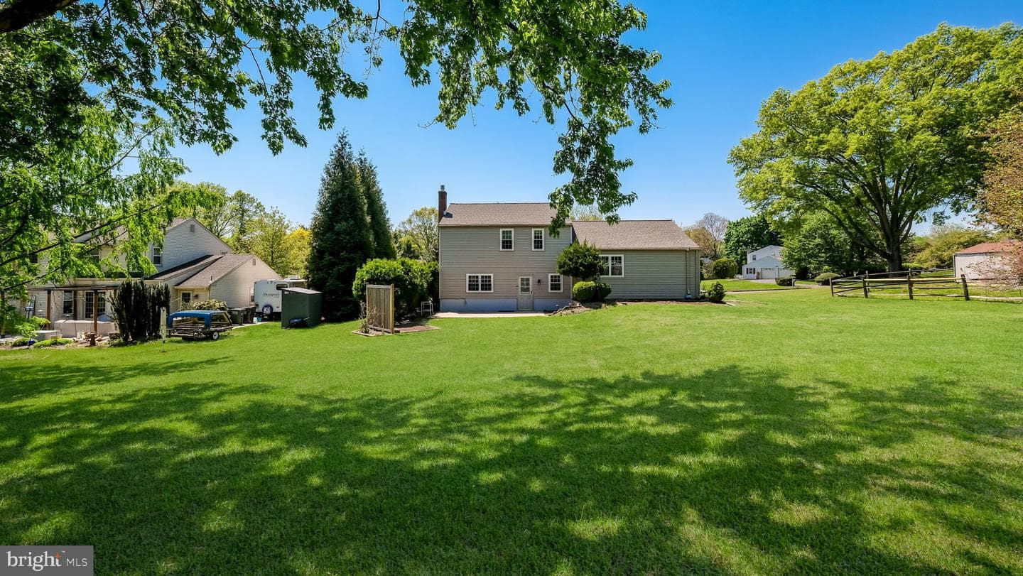 49 Surrey Drive photo 30