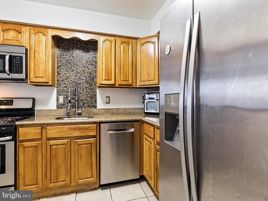 70 Sandybrook Drive photo 26