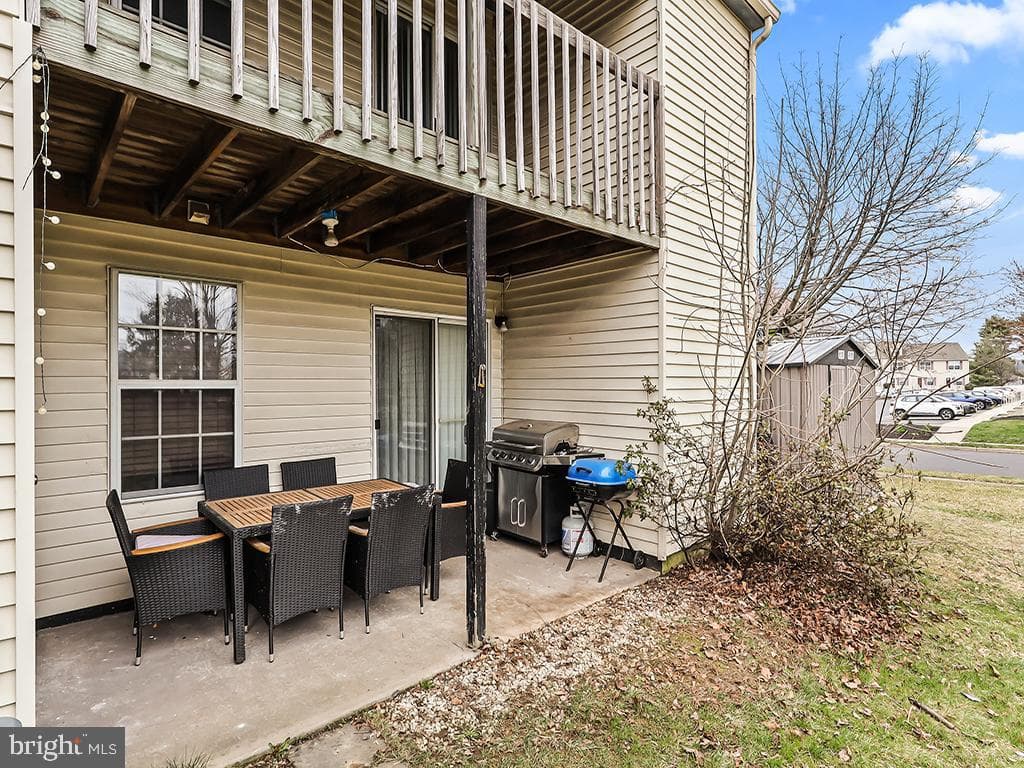 70 Sandybrook Drive photo 8