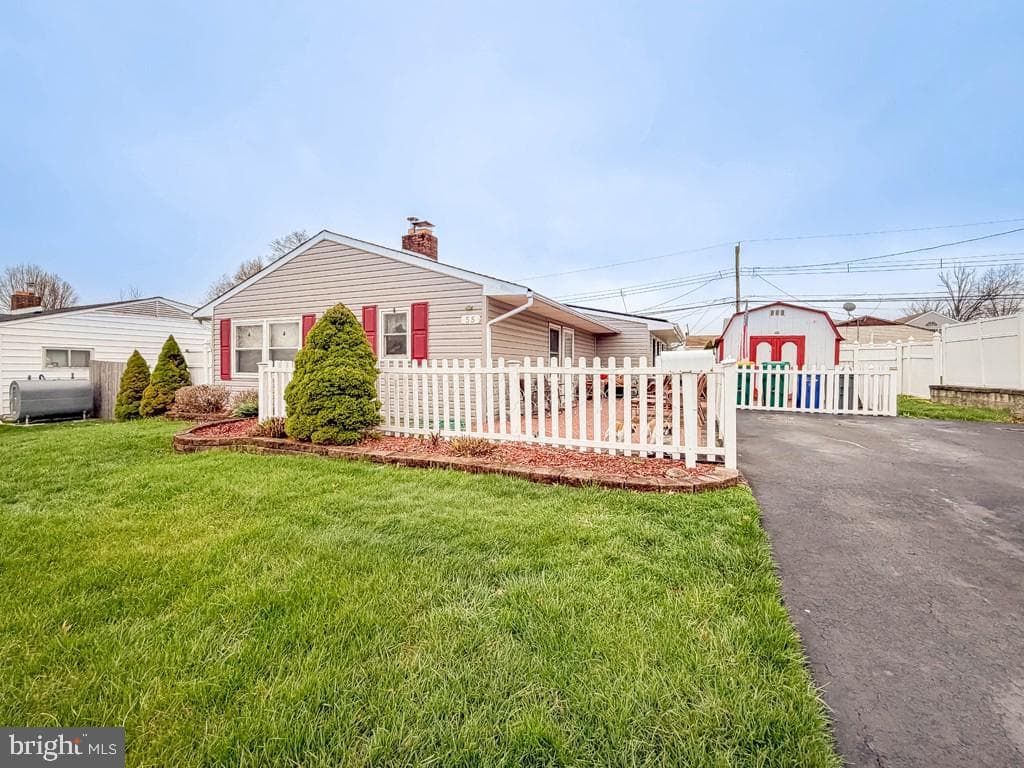 55 Teaberry Lane photo 27