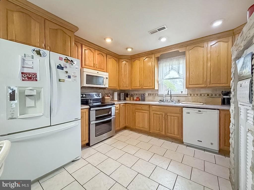 55 Teaberry Lane photo 4