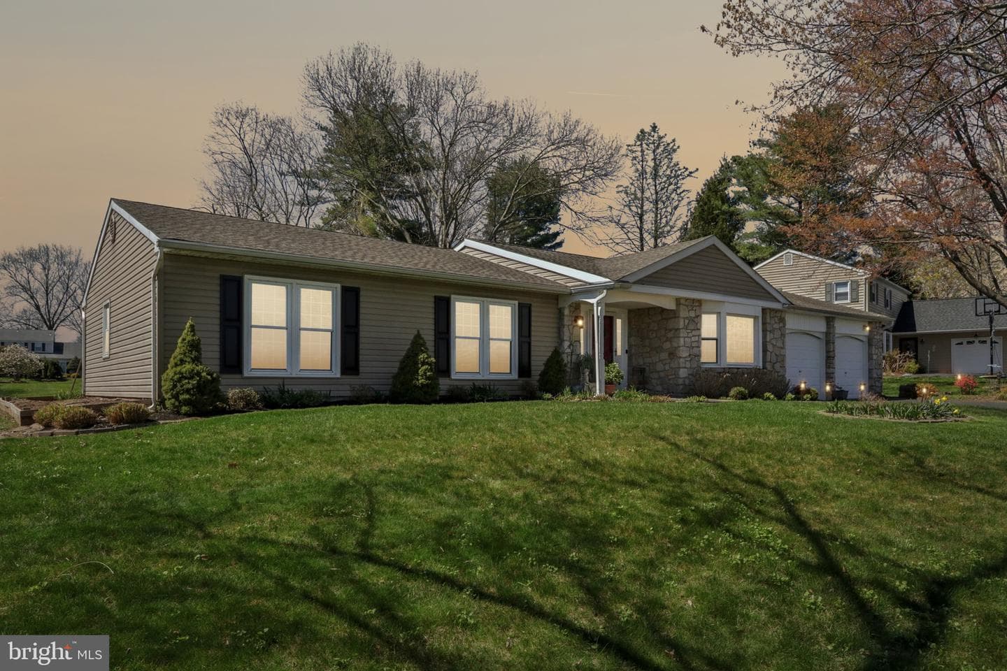 923 Pickering Drive photo 4