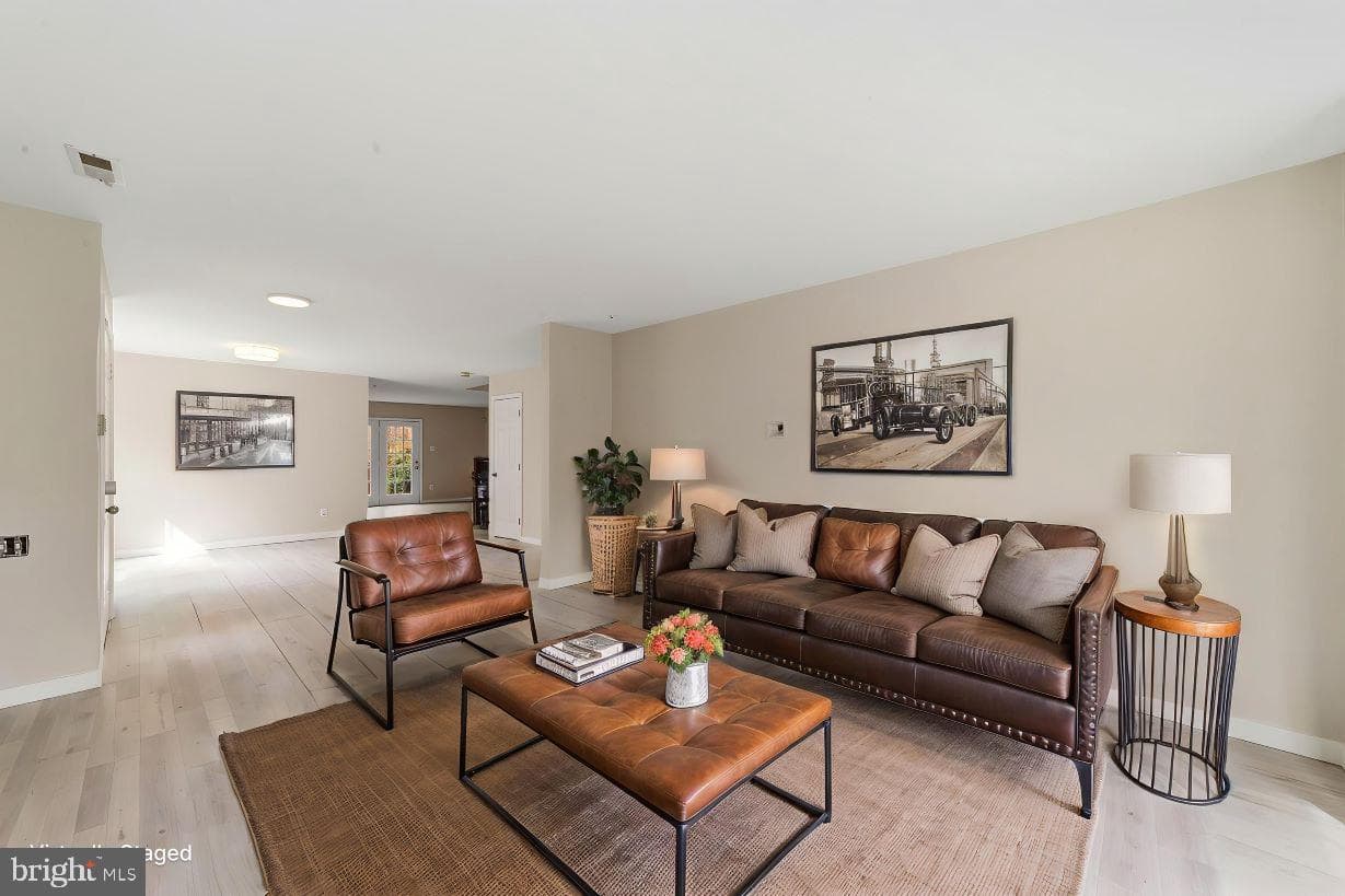 522 Jason Drive photo 7