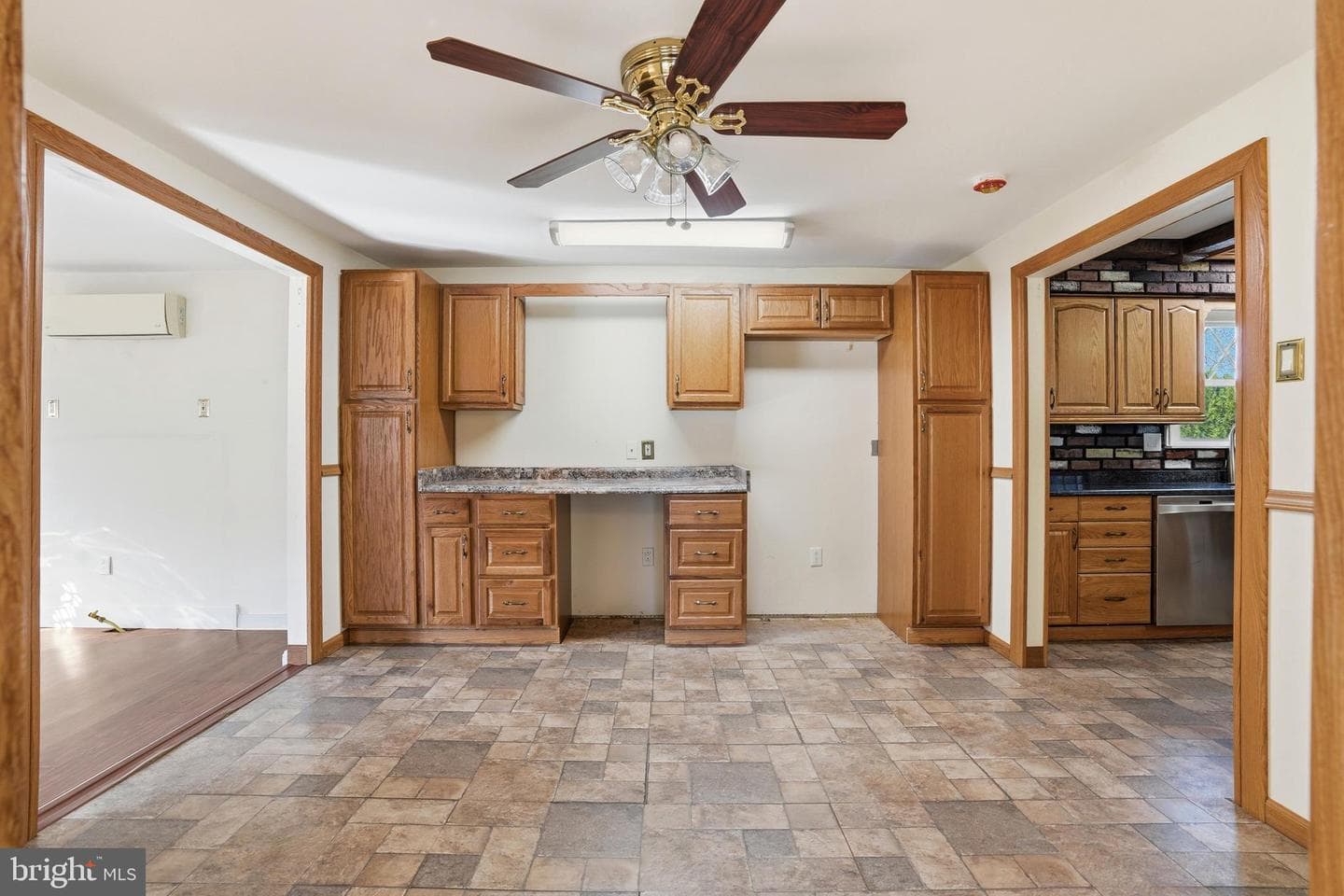 4820 Dara Faith Drive photo 14
