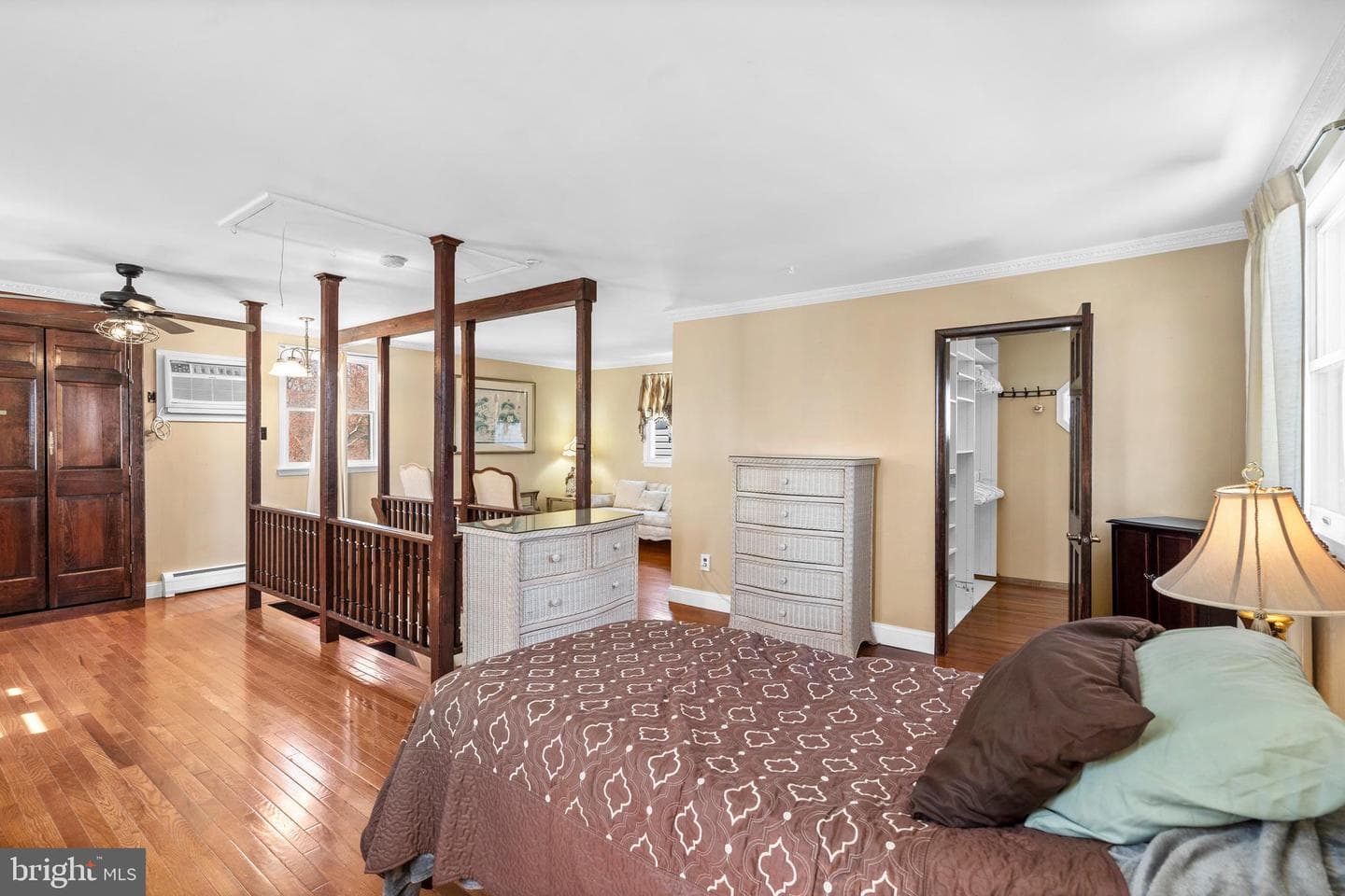 4564 Oak Avenue photo 13