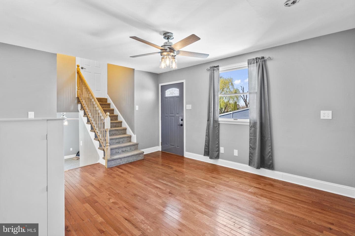 4564 Oak Avenue photo 35