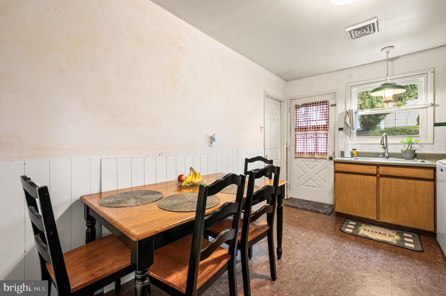 1303 Lacebark Street photo 15