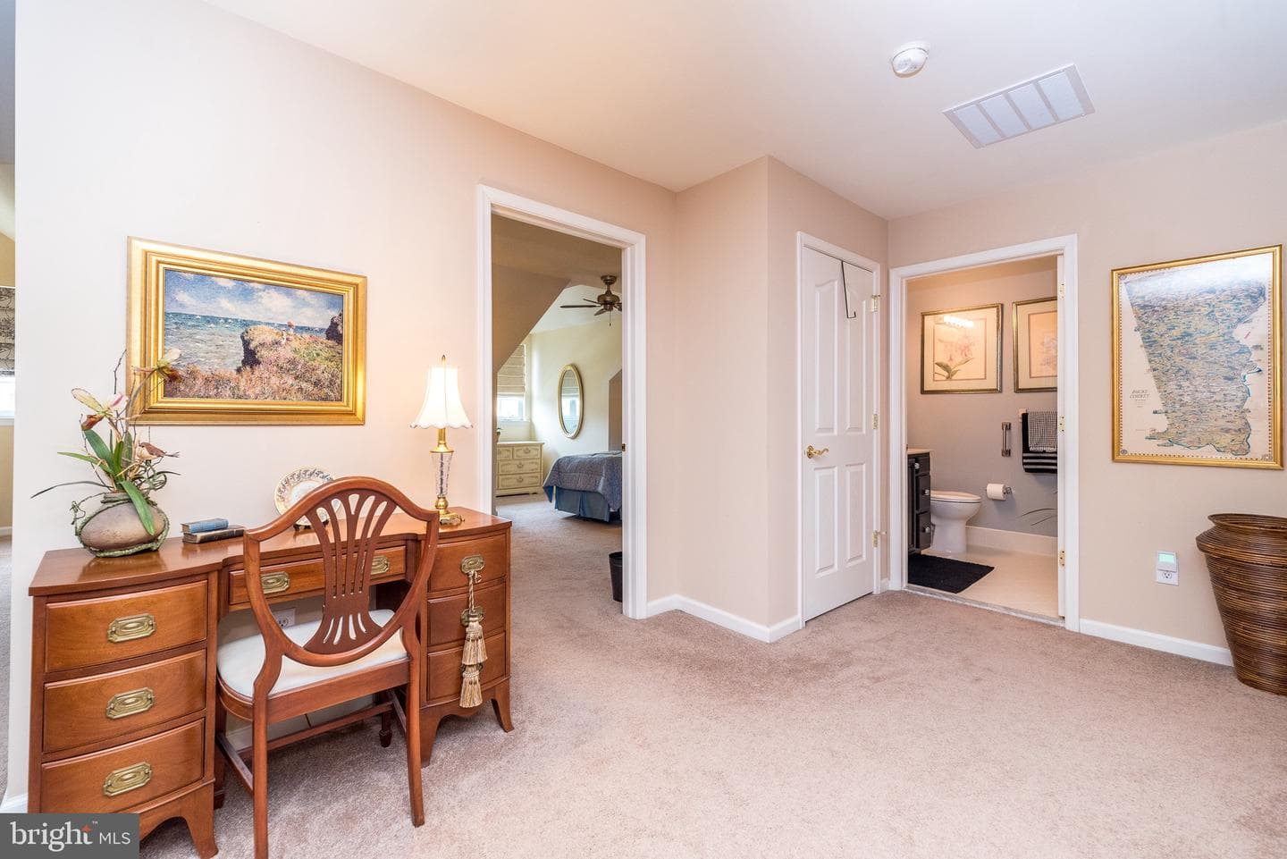 100 Reagan Drive photo 34