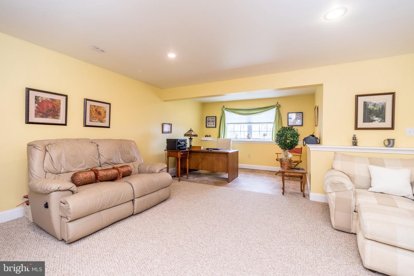 100 Reagan Drive photo 43