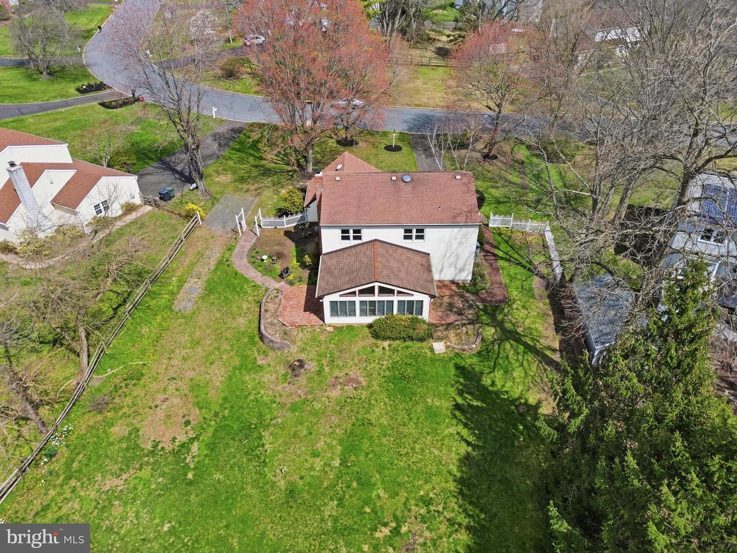 10 W Elizabeth Lane photo 26
