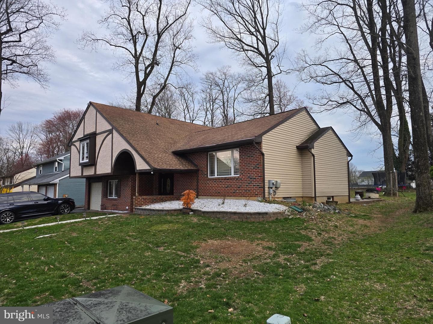 743 Bridgeview Road photo 55