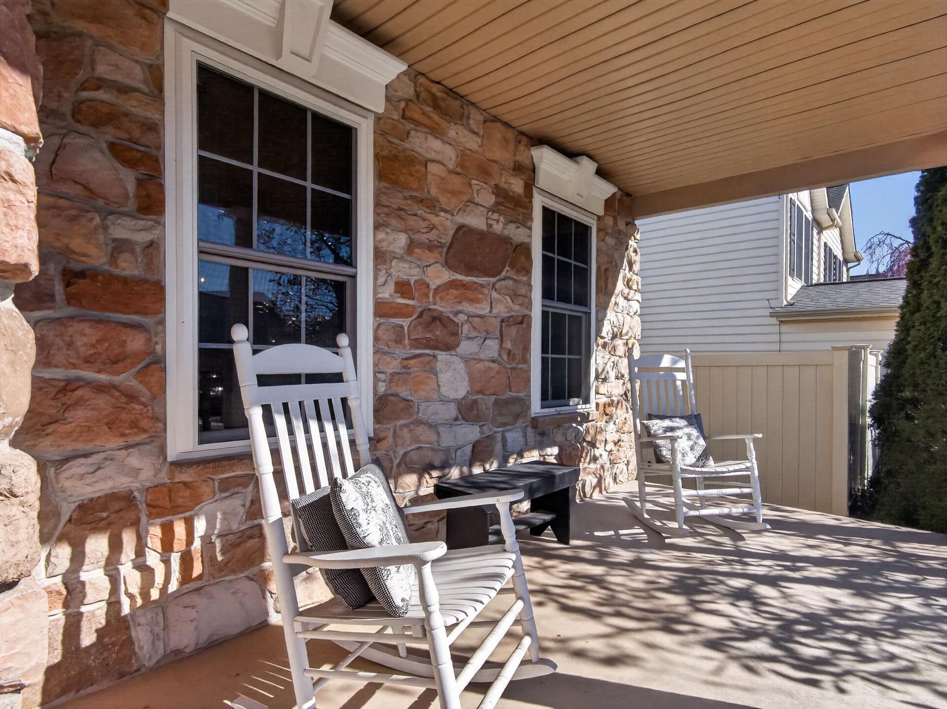 2040 Valley View Drive photo 8