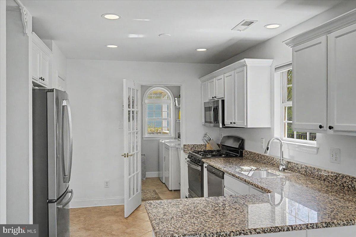 112 Trotters Way photo 18