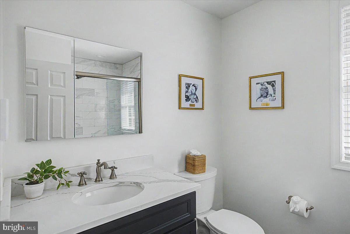 112 Trotters Way photo 35