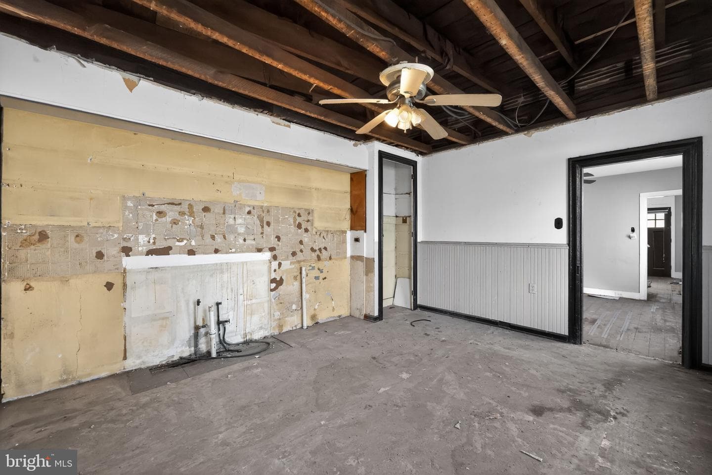 523 Swain Street photo 14