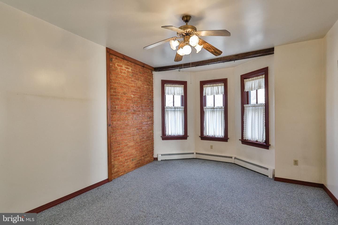 38 N Main Street photo 23