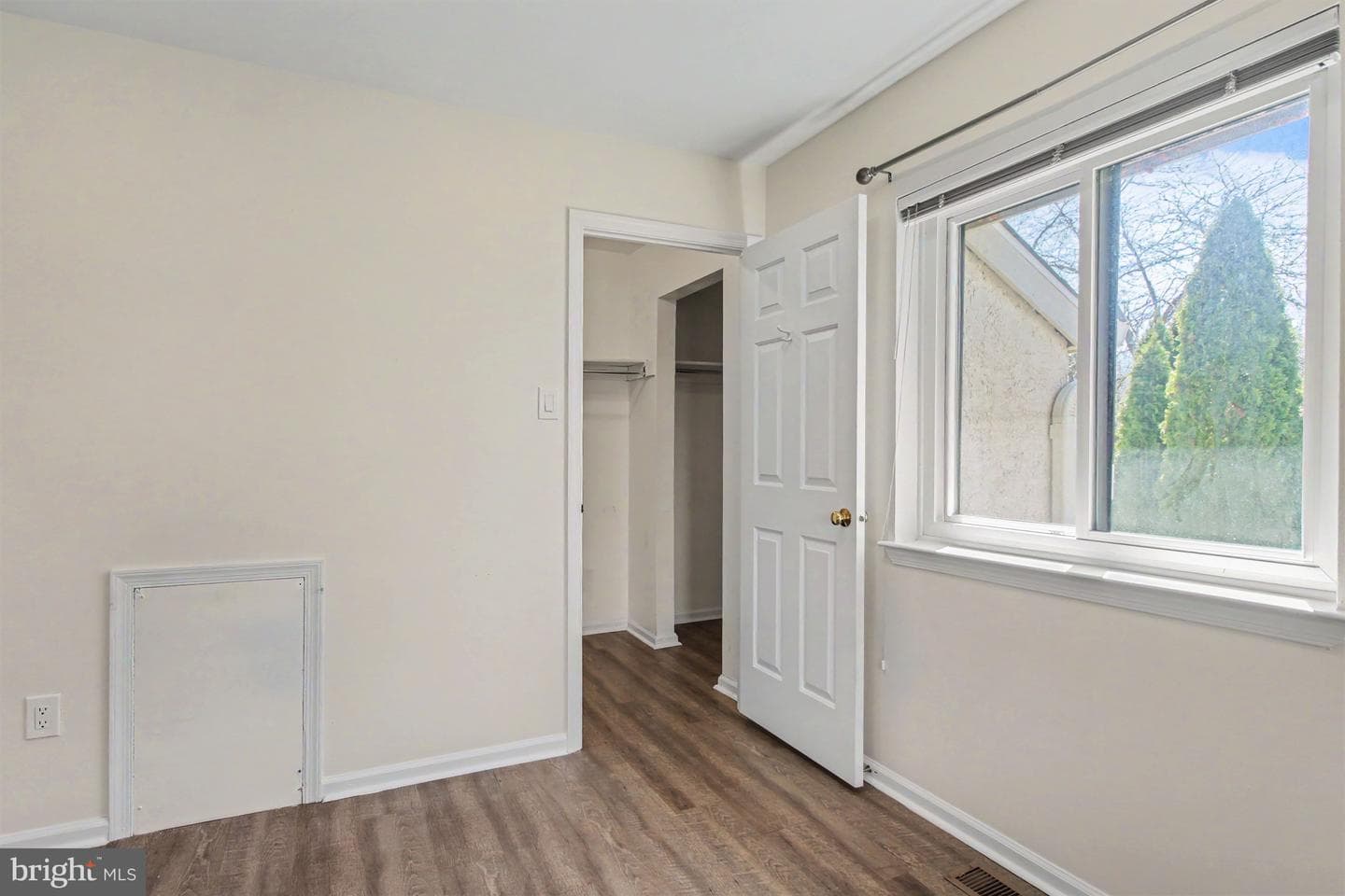 1620 Devon Court photo 42