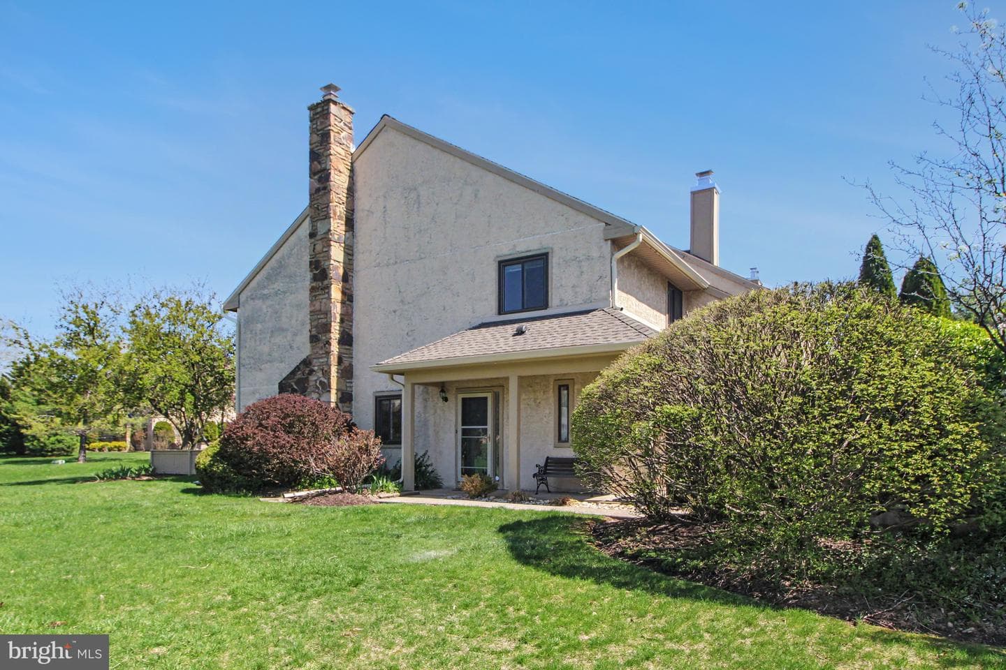 1620 Devon Court photo 50