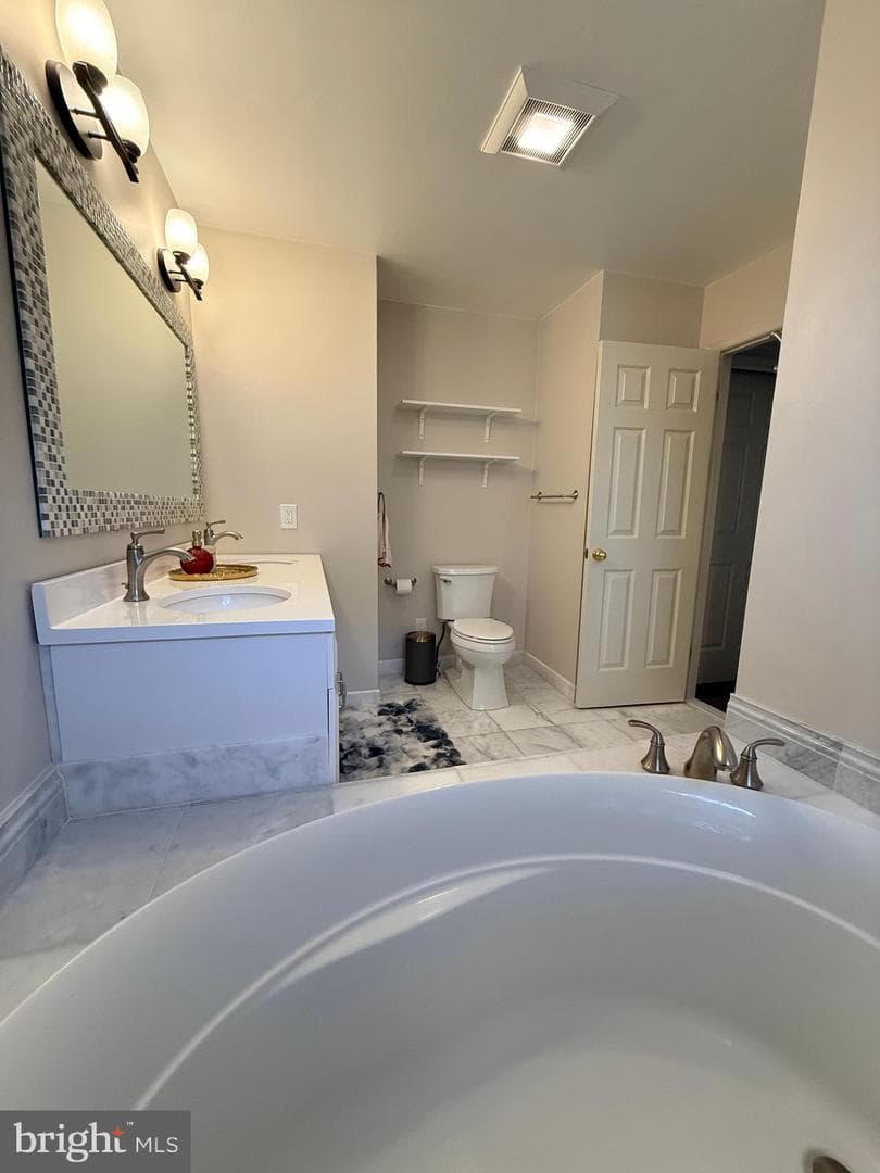 320 Wyndale Drive photo 38