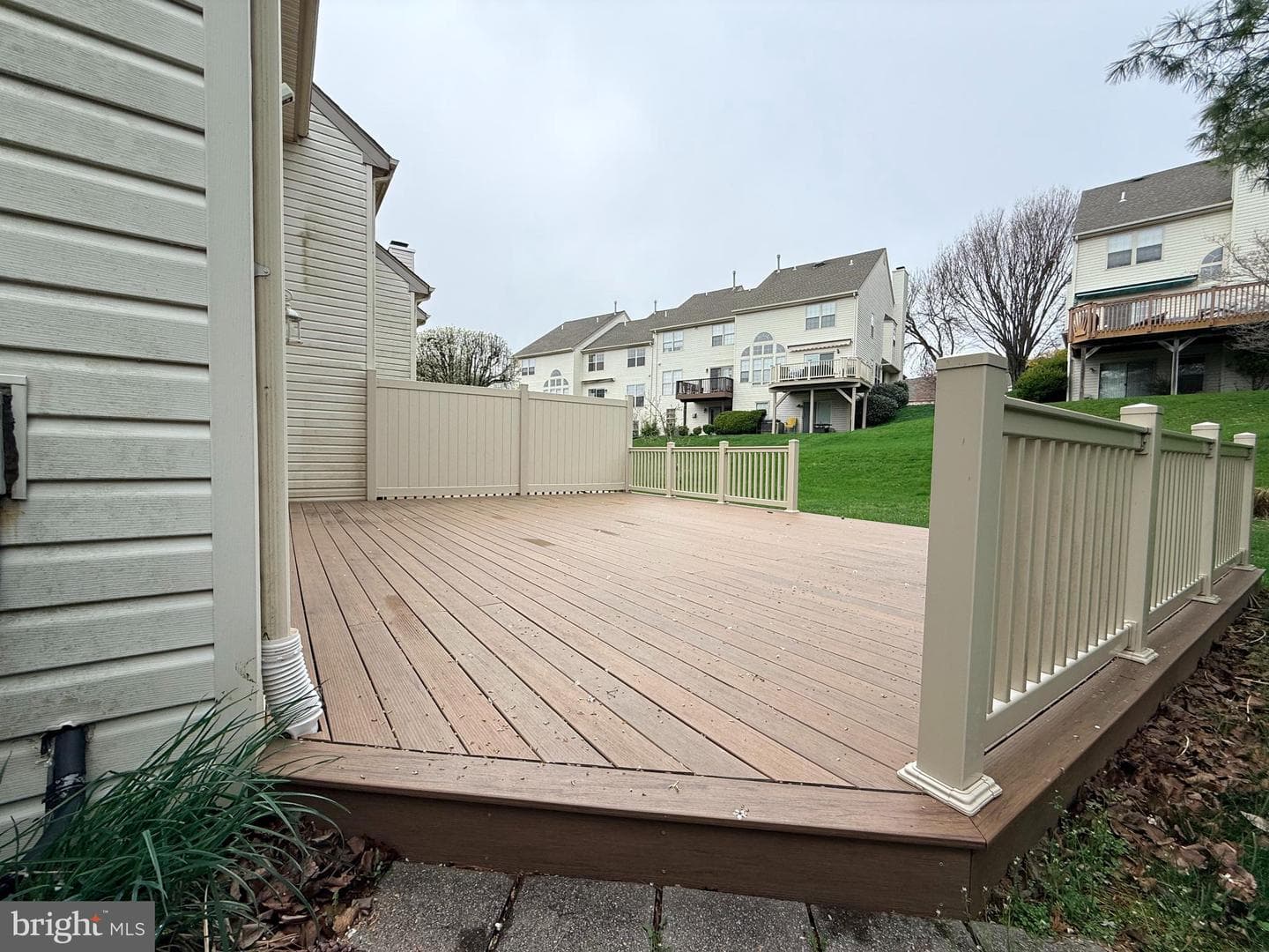 320 Wyndale Drive photo 45