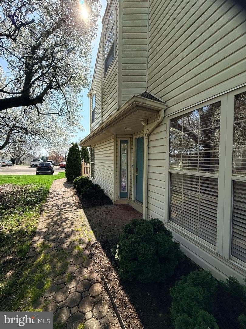 320 Wyndale Drive photo 48