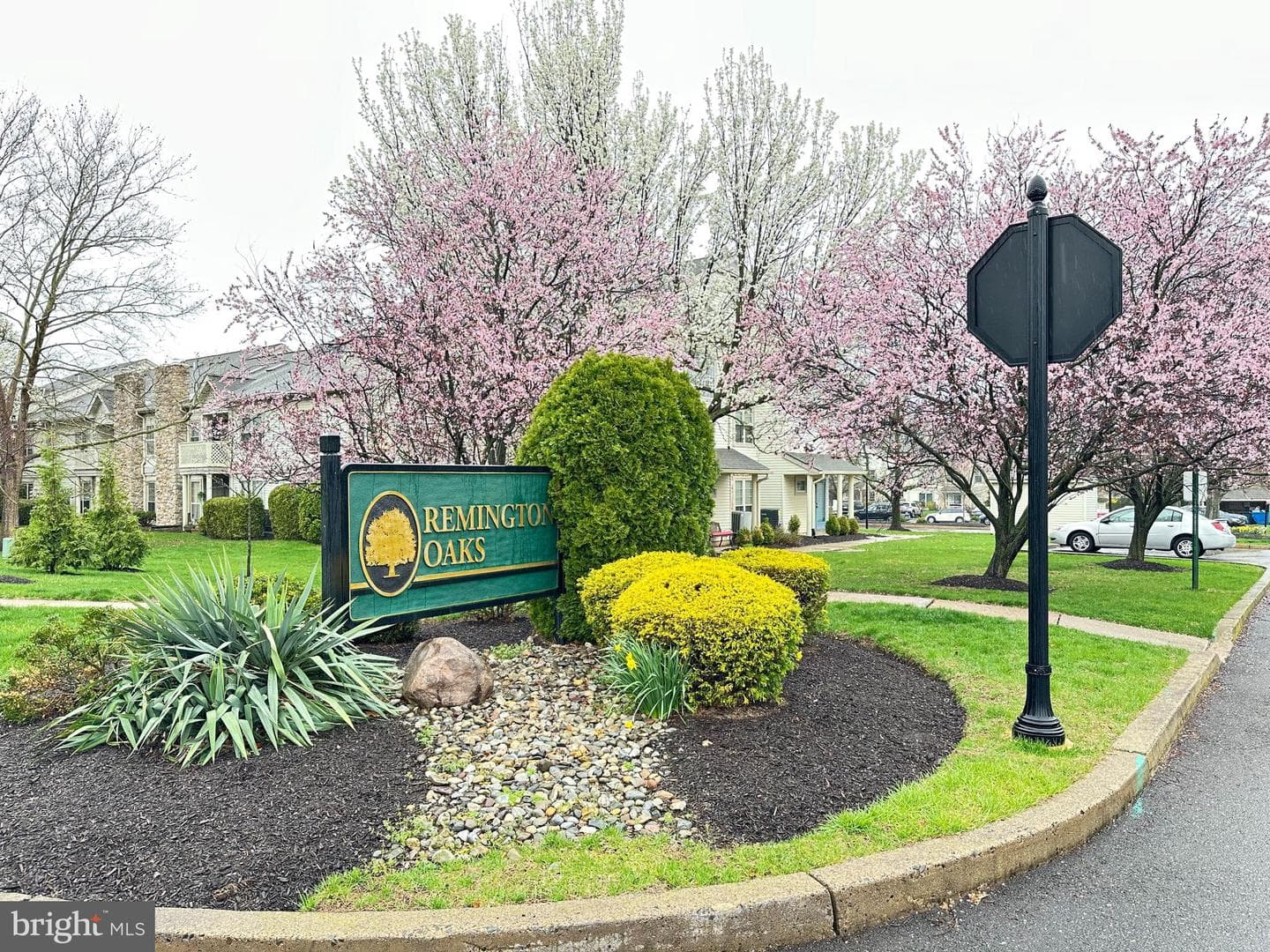 204 Remington Court photo 28