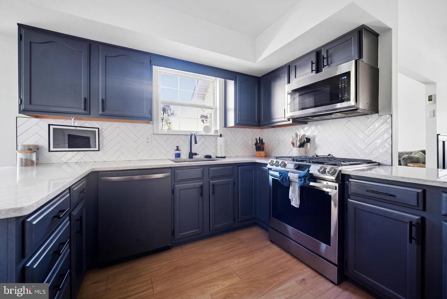 2233 Apple Way photo 20
