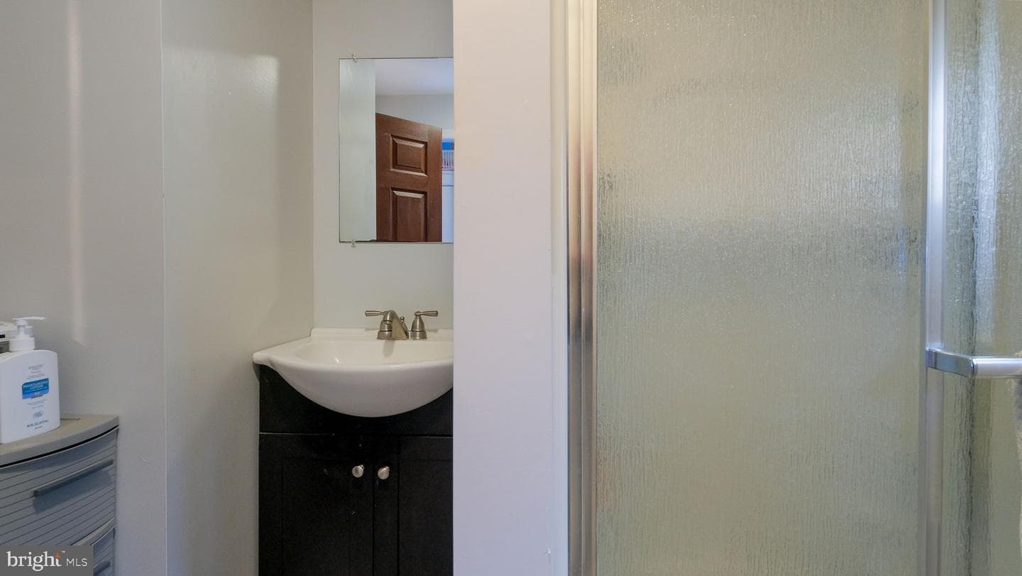 224 Beech Street photo 17