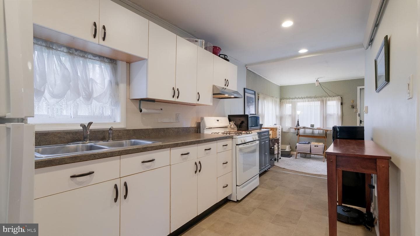 224 Beech Street photo 8