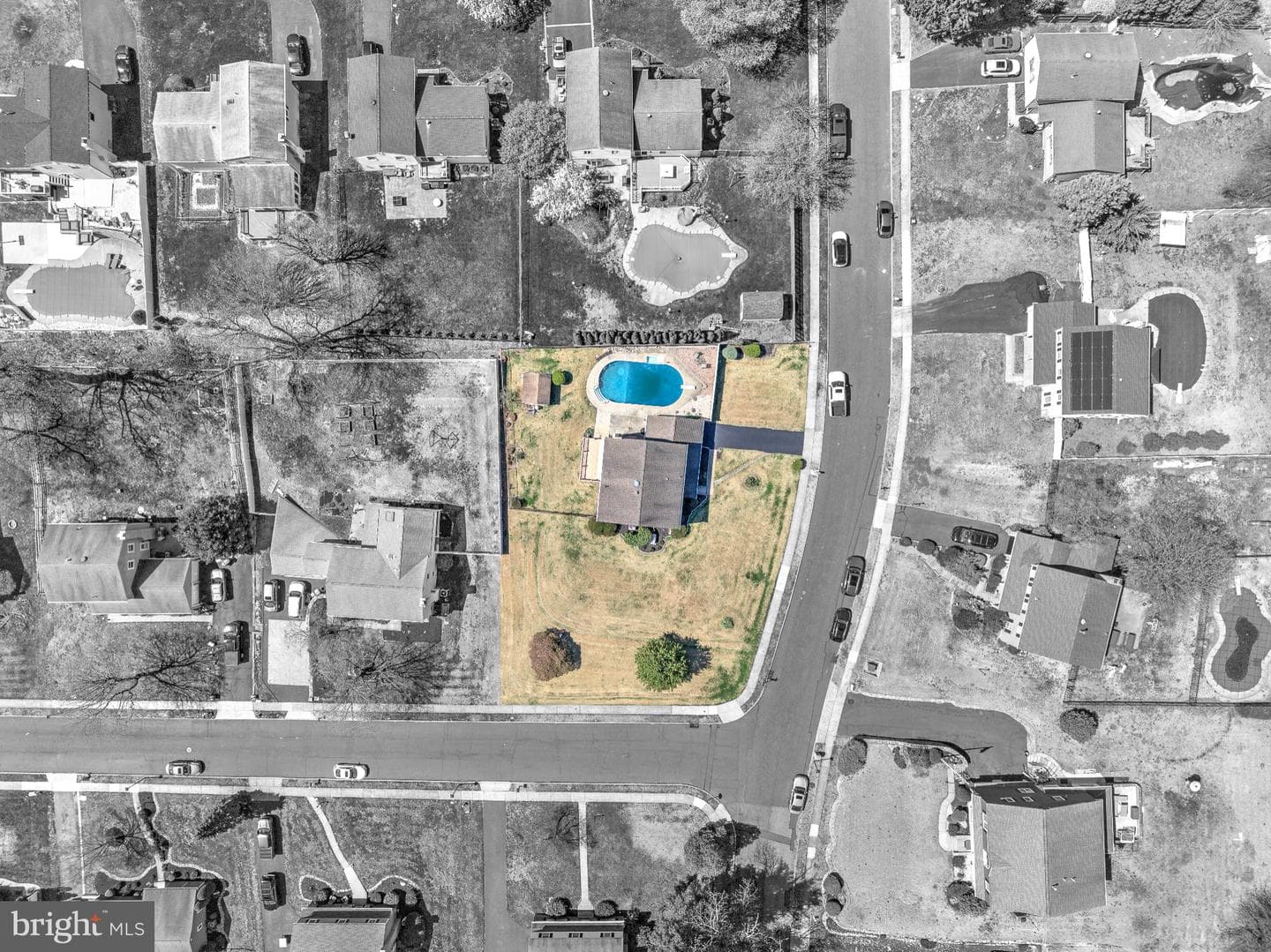 2533 Skyview photo 11