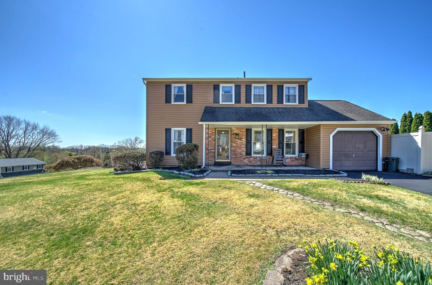 2533 Skyview photo 14