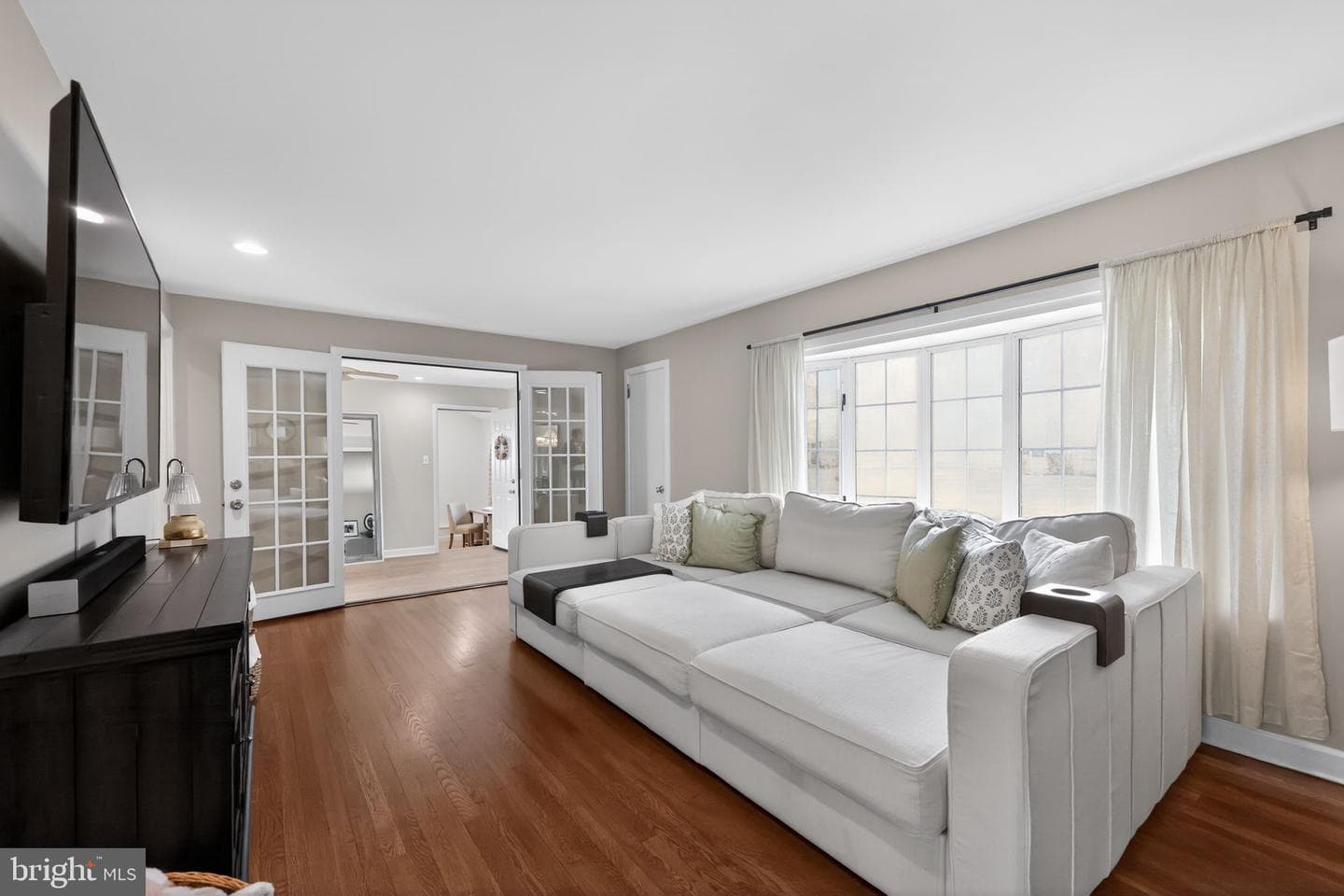 28 Manor Lane #N photo 6