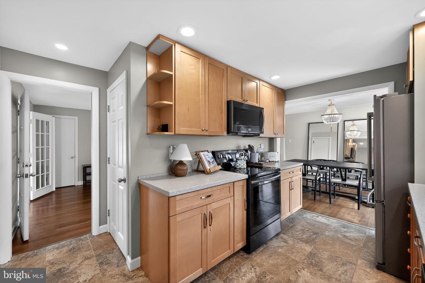 28 Manor Lane #N photo 8