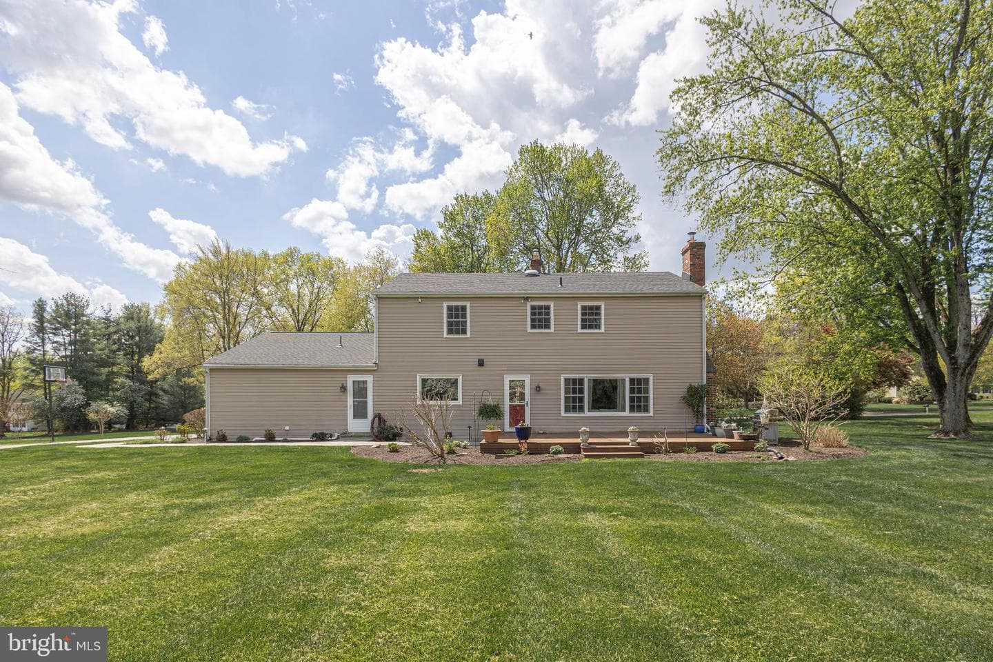 106 Spencer Road photo 36