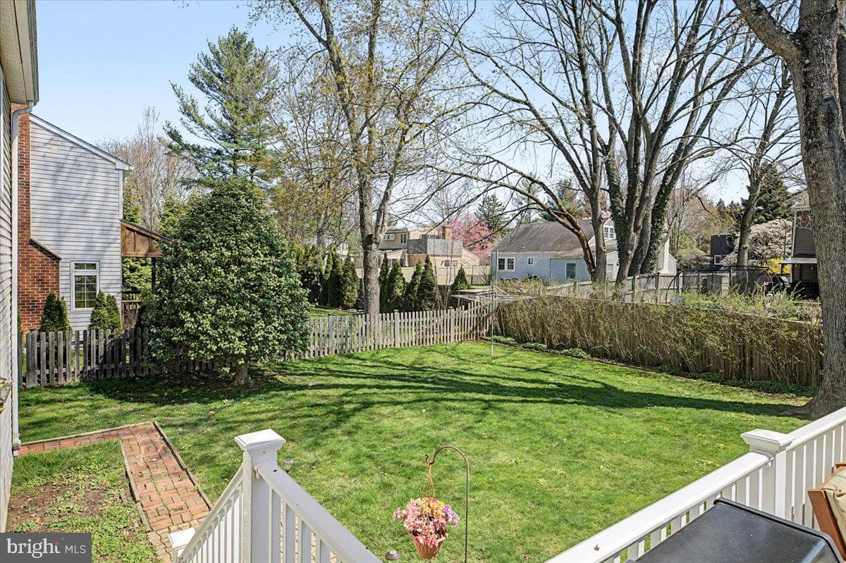 528 E Court Street photo 44