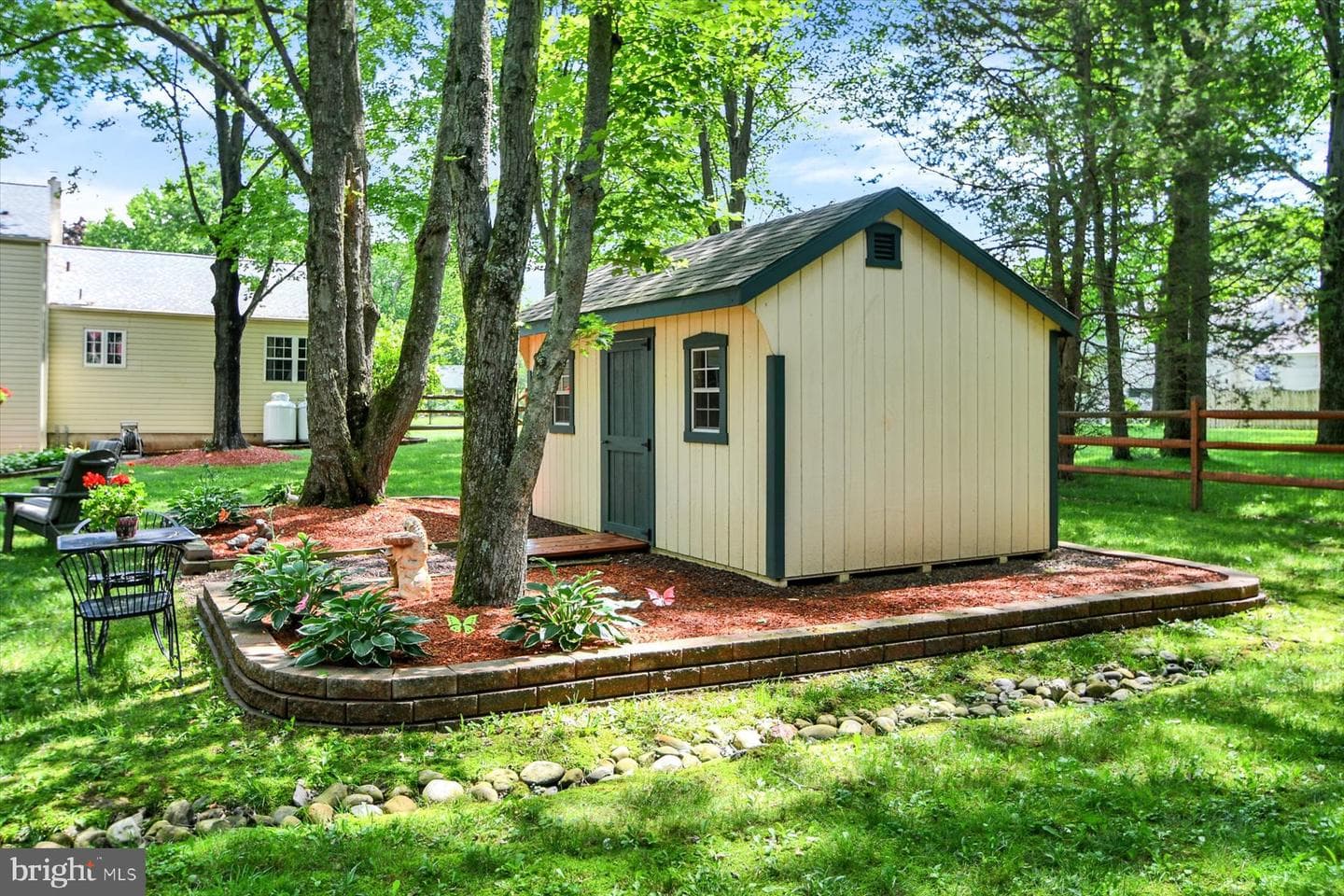 106 Gertrude Drive photo 21