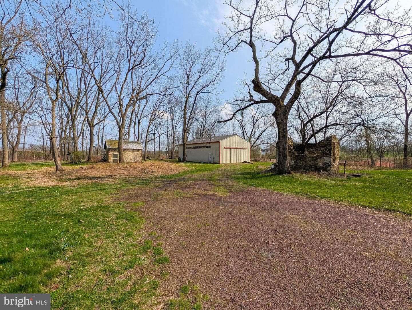 173 Township Line Road photo 5