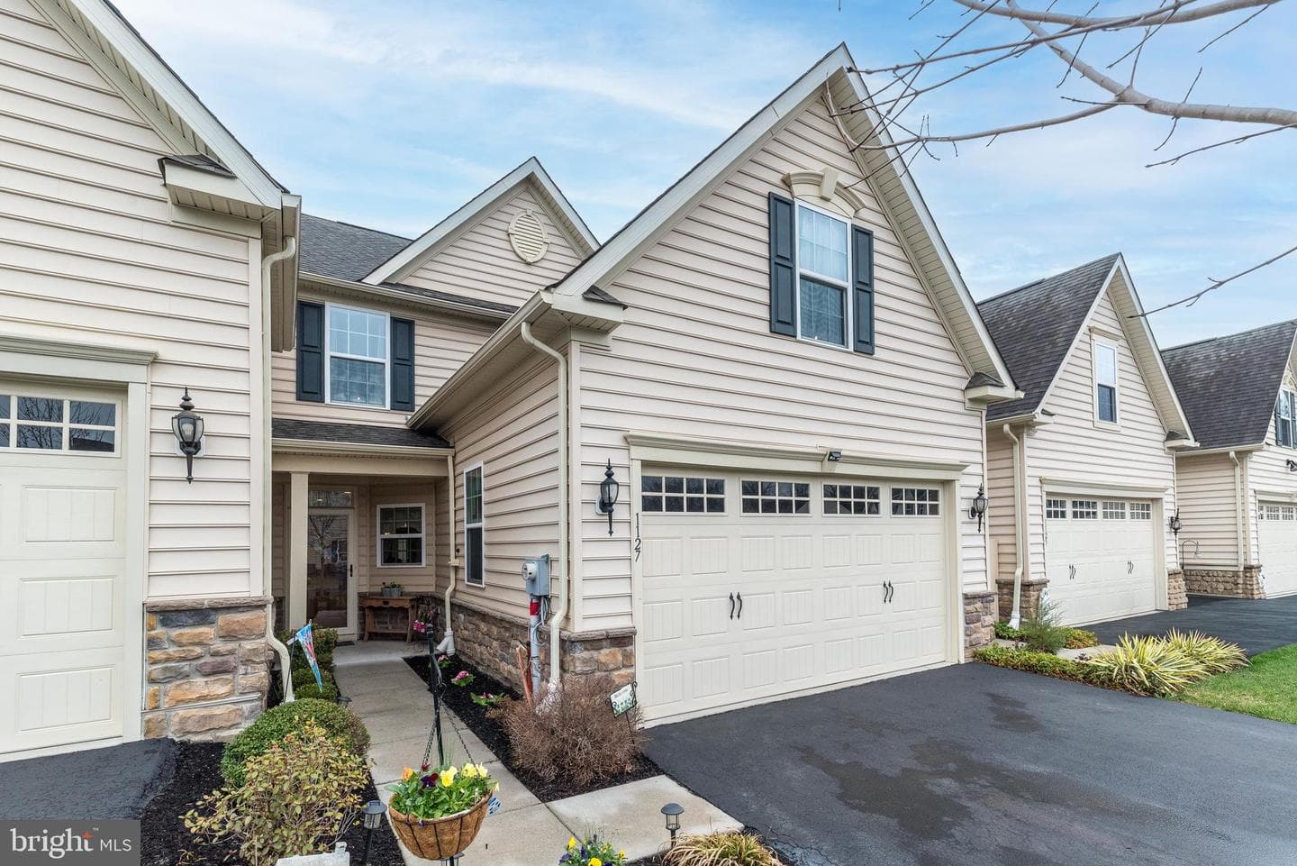 1127 Arbour Lane