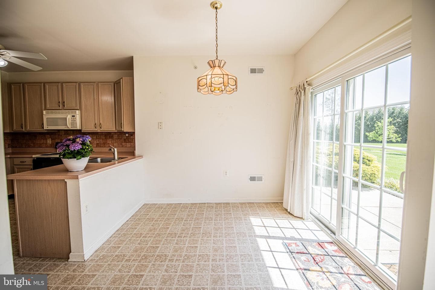 135 S Founders Court photo 17