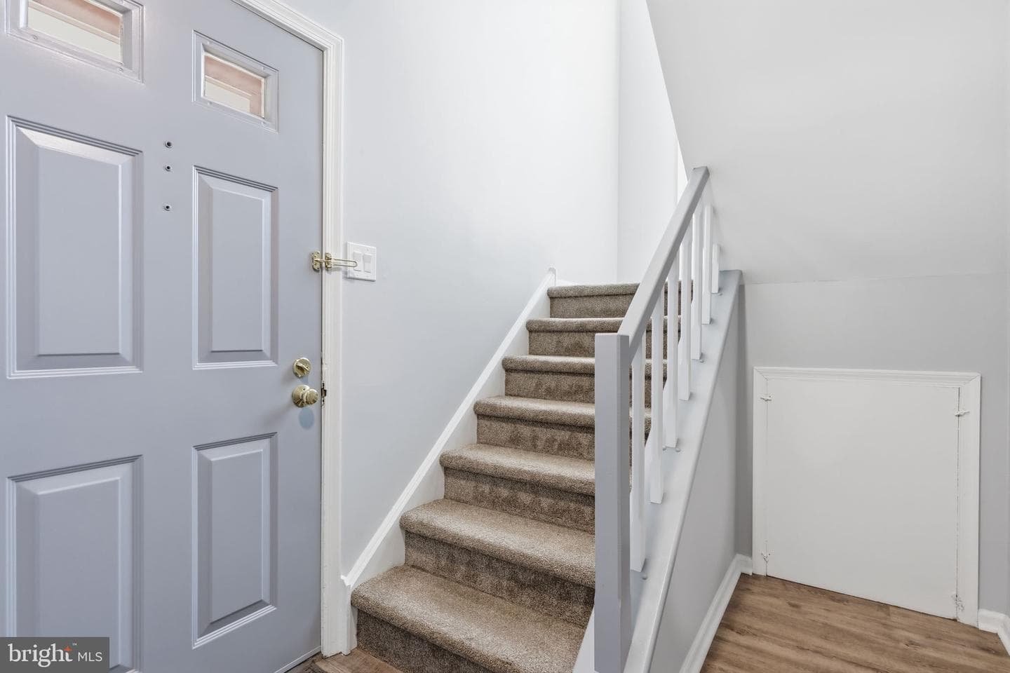 628 Rose Hollow Drive photo 3